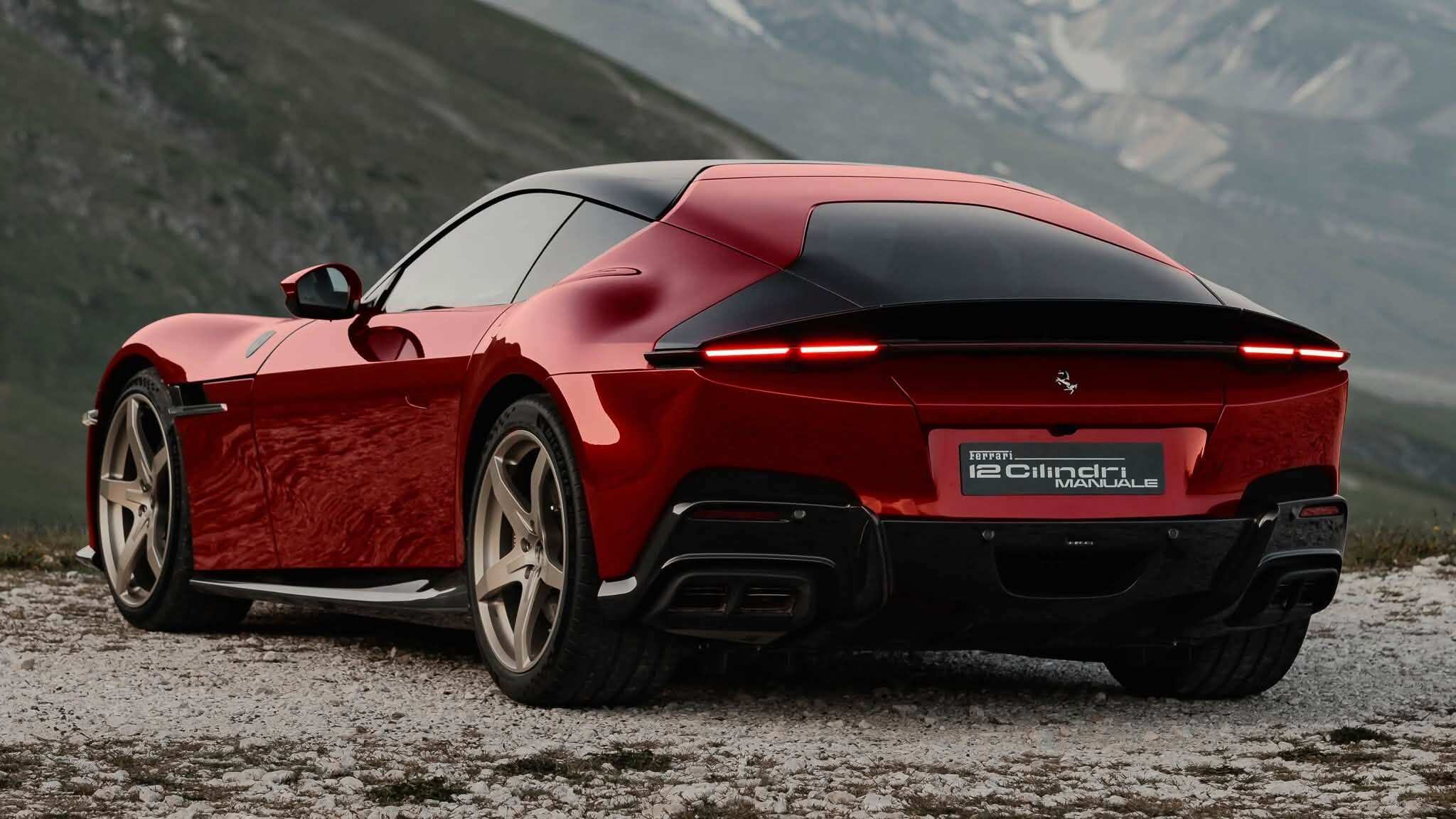 Ferrari 12Cilindri trang bị số sàn ra mắt toàn cầu - 2
