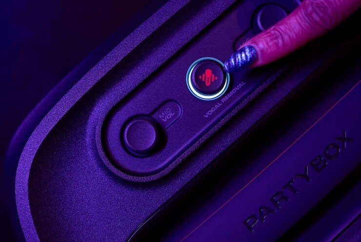 JBL công bố loa karaoke di động PartyBox có nút tách giọng hát AI - 2