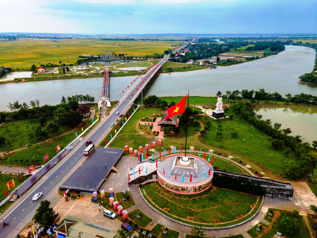 Trời vẫn xanh một màu xanh Quảng Trị - 1