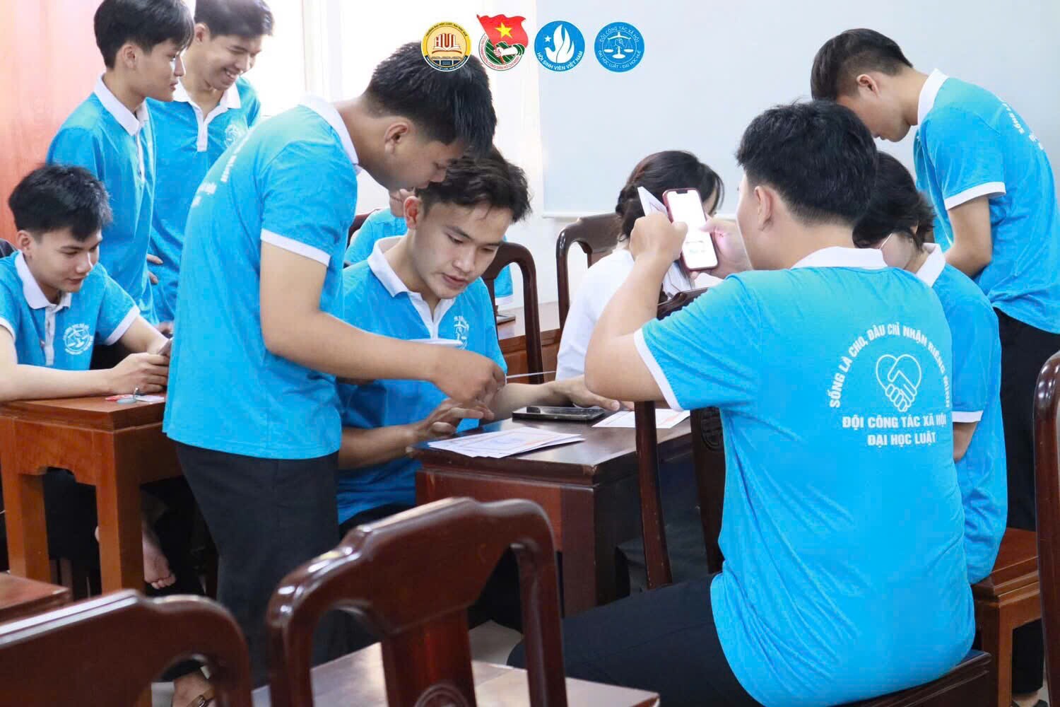 Từ Luật khoa đến Đại học Luật Huế: Hành trình kết nối, rộng mở tương lai - 8