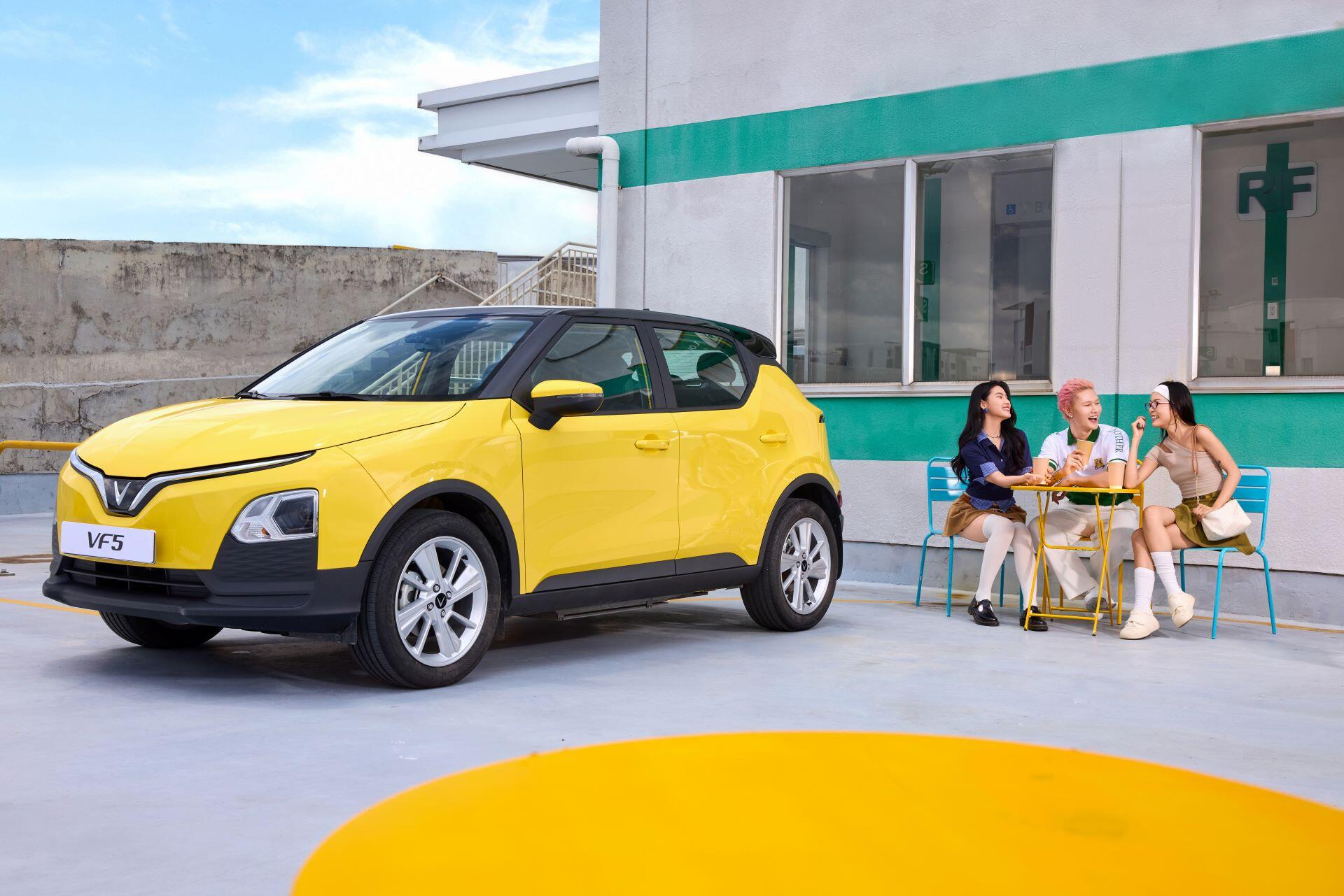 VinFast VF 5: Chiếc ô tô điện “vừa miếng” cho người mua xe lần đầu - 1