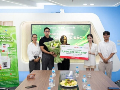 Thông tin doanh nghiệp - Lần đầu mua vé số trên Vietlott SMS, người phụ nữ tại Hưng Yên trúng giải độc đắc xổ số quay nhanh lotto 5/35 hơn 6,6 tỷ đồng