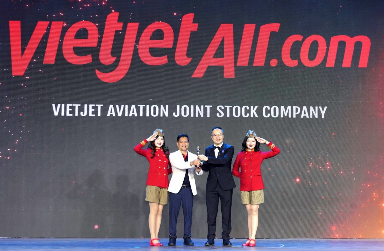 Vietjet ghi dấu ấn với lần thứ 6 liên tiếp được vinh danh “Nơi làm việc tốt nhất Châu Á” - 4