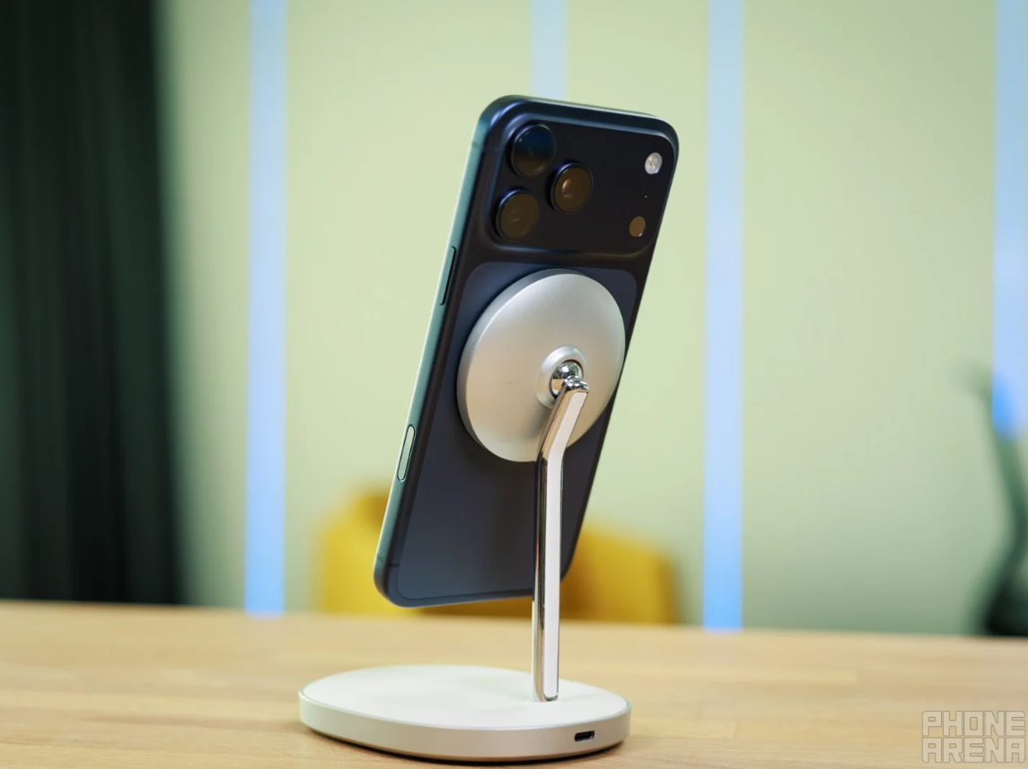 Thế hệ iPhone 18 và Galaxy S27 chưa ra mắt đã bị chê ỏng chê eo vì 2 thứ này - 2