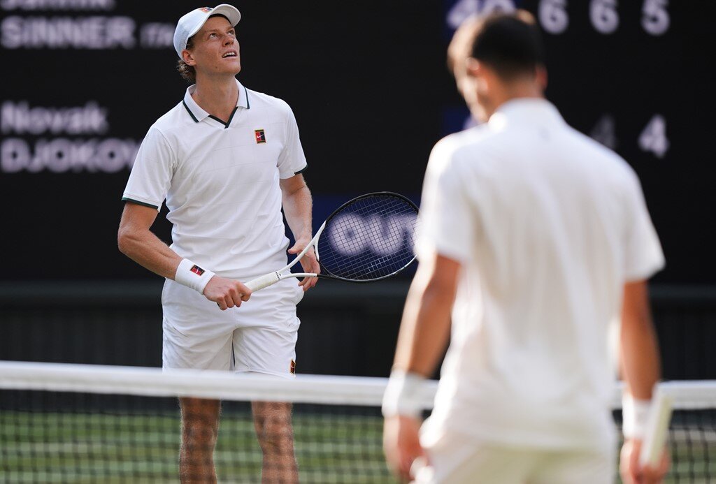 Djokovic dừng bước trước Sinner, có trở lại dự Wimbledon năm sau ở tuổi 40? - 2