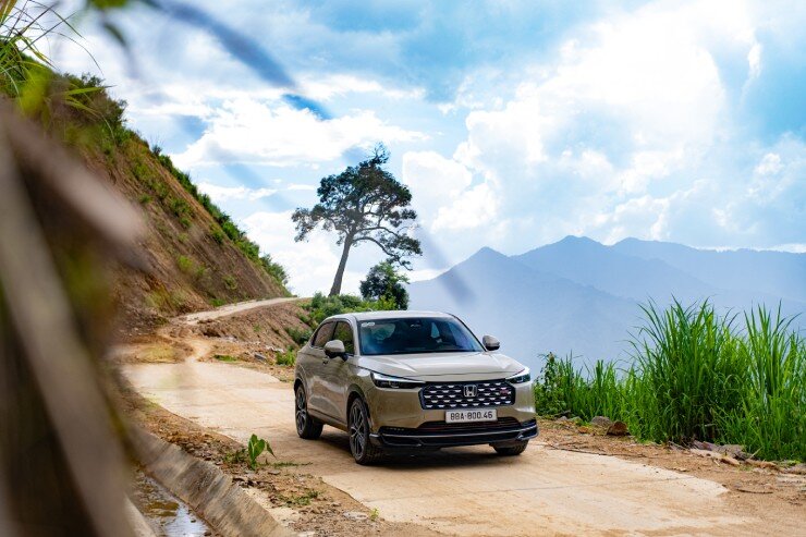 Bỏ xe xăng mua SUV Hybrid: Xu hướng nhất thời hay tiết kiệm thật? - 3