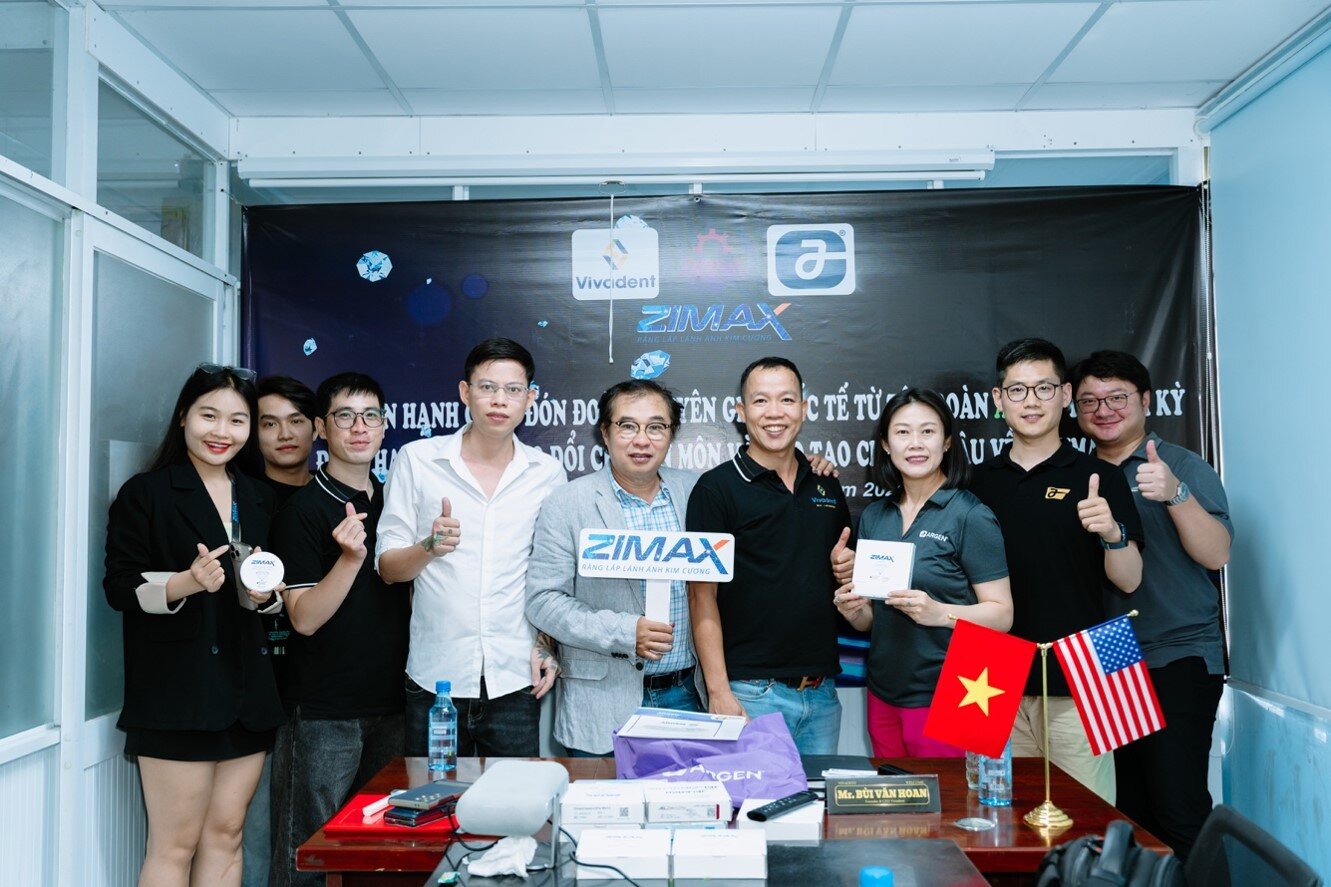 Kiến tạo nụ cười chuẩn tự nhiên và an toàn sinh học cùng răng toàn sứ Zimax - 2