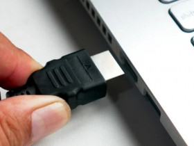 Cổng laptop quan trọng nhưng lại hiếm tìm thấy trên laptop hiện nay
