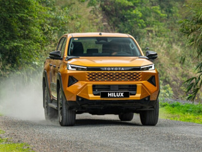 Giao thông - Ford Ranger "mất ngôi", Toyota Hilux bứt tốc với 1.000 xe bán ra