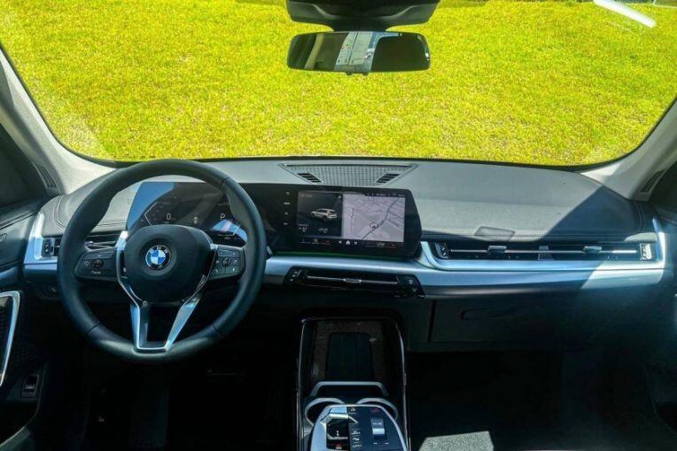 BMW X1 thế hệ mới được công bố giá bán gần 1,7 tỷ đồng - 4