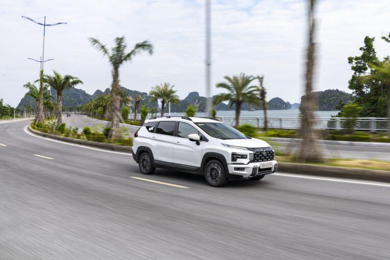 Gia đình đông con nên chọn xe MPV hay SUV? - 2