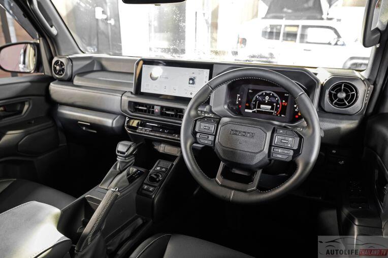 Toyota Land Cruiser FJ tiếp tục được hé lộ thêm ảnh mới tại Việt Nam - 4