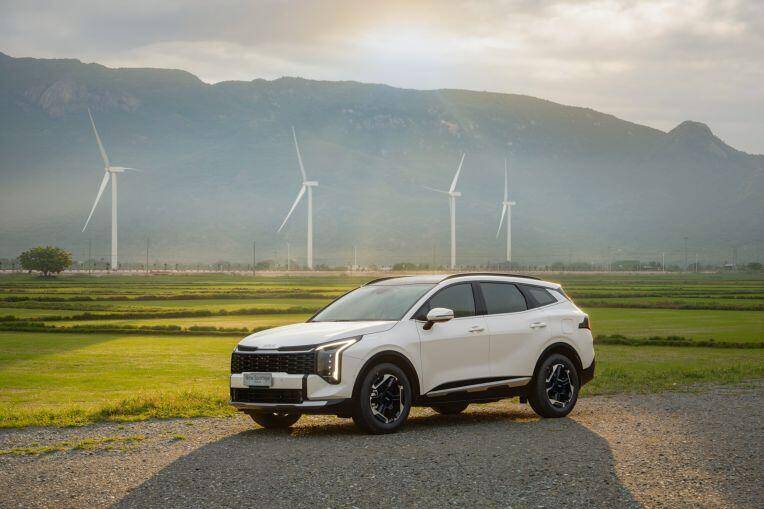 Kia Sportage mới thay đổi gì để cạnh tranh Mazda CX-5? - 1