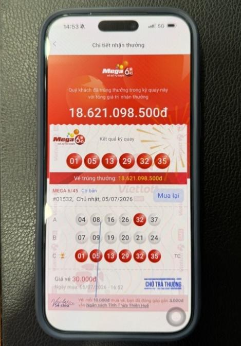 Cán bộ văn phòng tại Huế trúng Jackpot xổ số Mega 6/45 hơn 18,6 tỷ đồng: Trước đó tôi đã nhiều lần trúng xổ số Lotto 5/35 tại các kỳ chia giải - 2