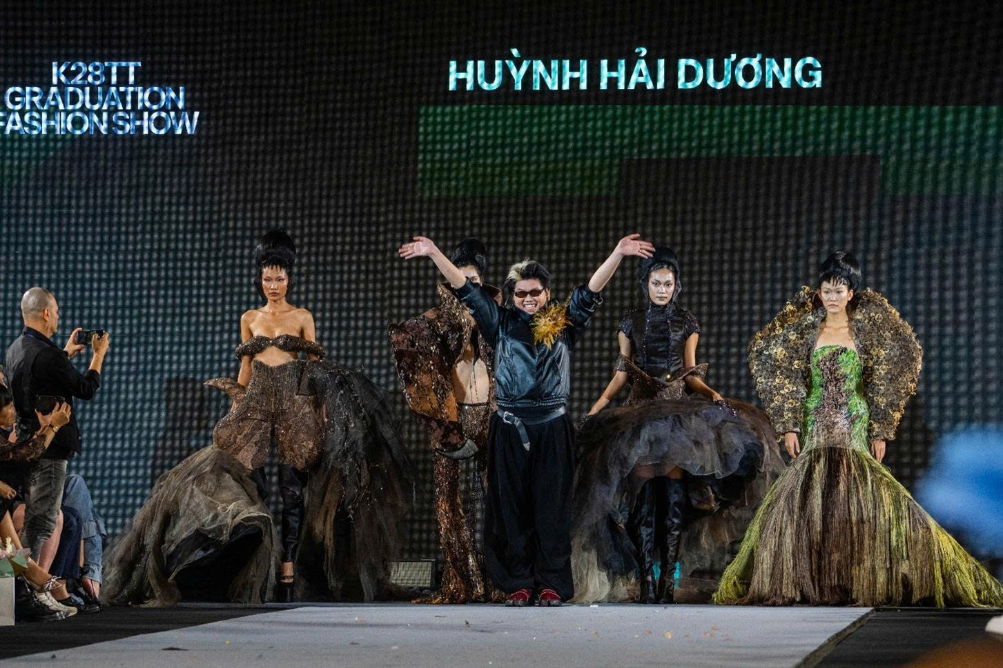 Không gian nghệ thuật từ 52 bộ sưu tập tốt nghiệp - 3