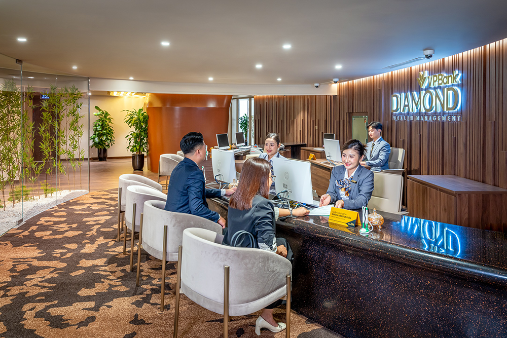 VPBank Diamond được vinh danh “Dịch vụ ngân hàng ưu tiên dành cho gia đình xuất sắc nhất 2026” - 2