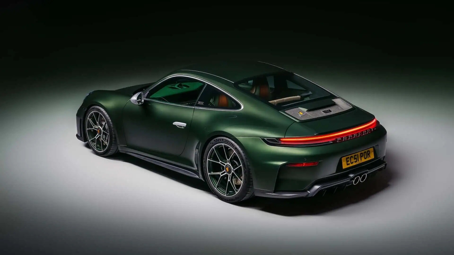 Porsche nói không với động cơ điện trên mẫu xe 911 huyền thoại - 3