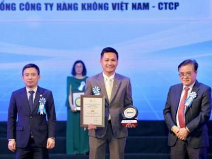 Thông tin doanh nghiệp - Vietnam Airlines nối dài 11 năm liên tiếp trong Top 10 Nhãn hiệu nổi tiếng Việt Nam