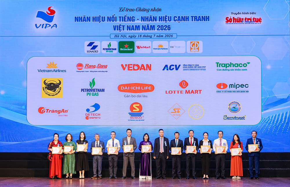 Vietnam Airlines nối dài 11 năm liên tiếp trong Top 10 Nhãn hiệu nổi tiếng Việt Nam - 2