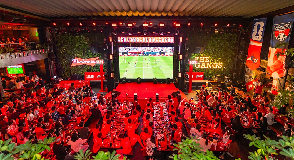 Cùng Budweiser mừng Tây Ban Nha lần thứ hai vô địch thế giới - 1