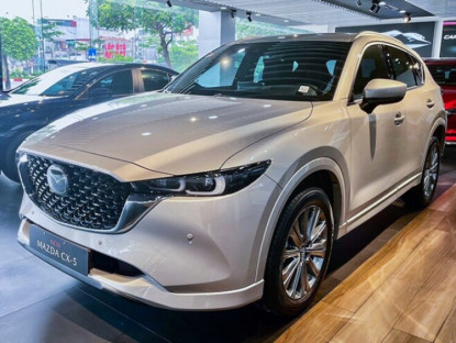 Giao thông - Mazda CX-5 liên tục giảm giá để tìm khách hàng mới