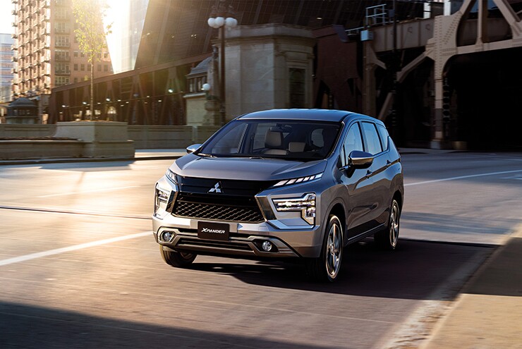 Toyota Veloz Cross tiếp tục hụt hơi trước Mitsubishi Xpander - 2