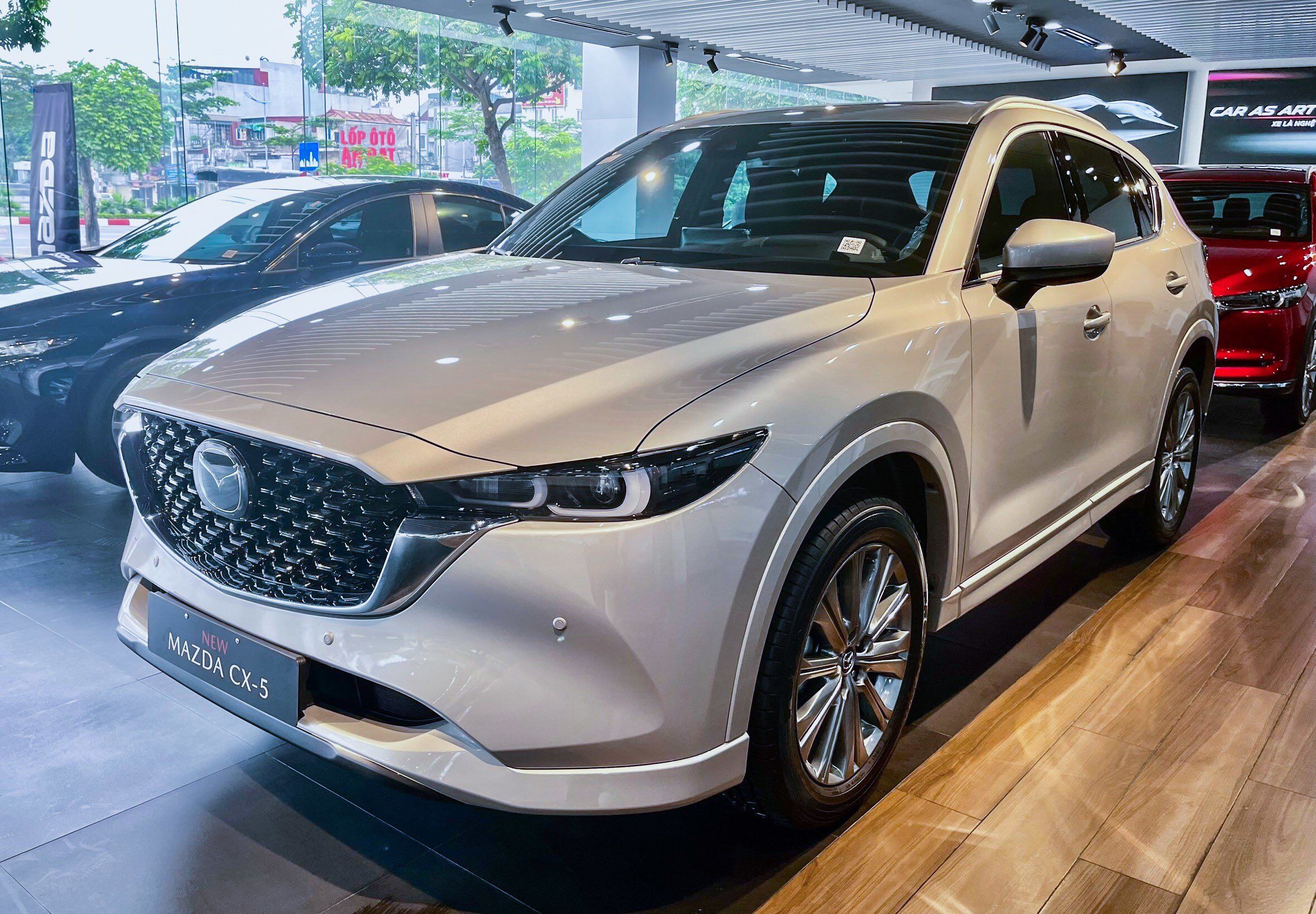 Mazda CX-5 liên tục giảm giá để tìm khách hàng mới - 1