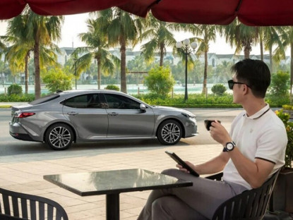 Công nghệ - Từng là lựa chọn số một của doanh nhân, Toyota Camry giờ đối mặt thực tế phũ phàng