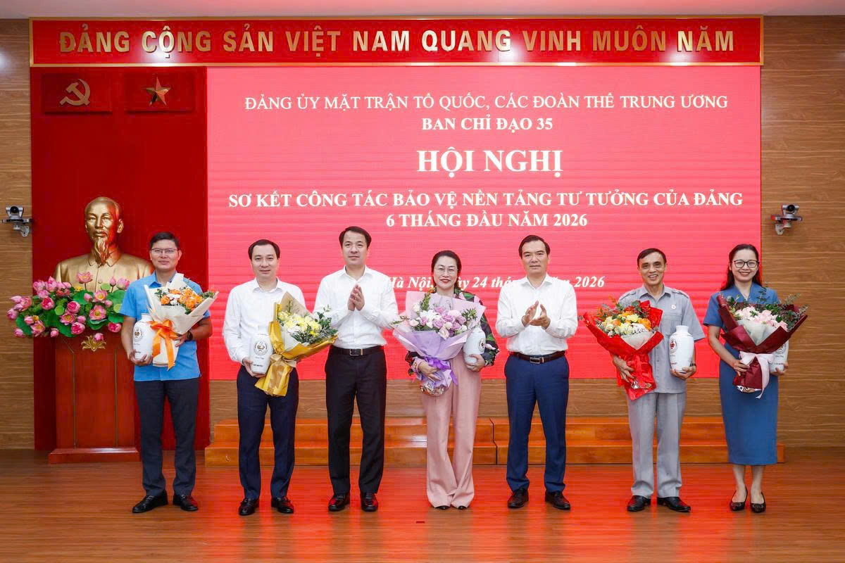 Tiếp tục thực hiện “4 kiên định” về chính trị, tư tưởng - 3