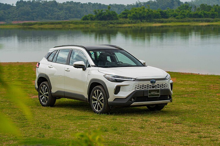 Top 3 mẫu xe hybrid vượt doanh số bản xăng trong nửa đầu 2026 - 1