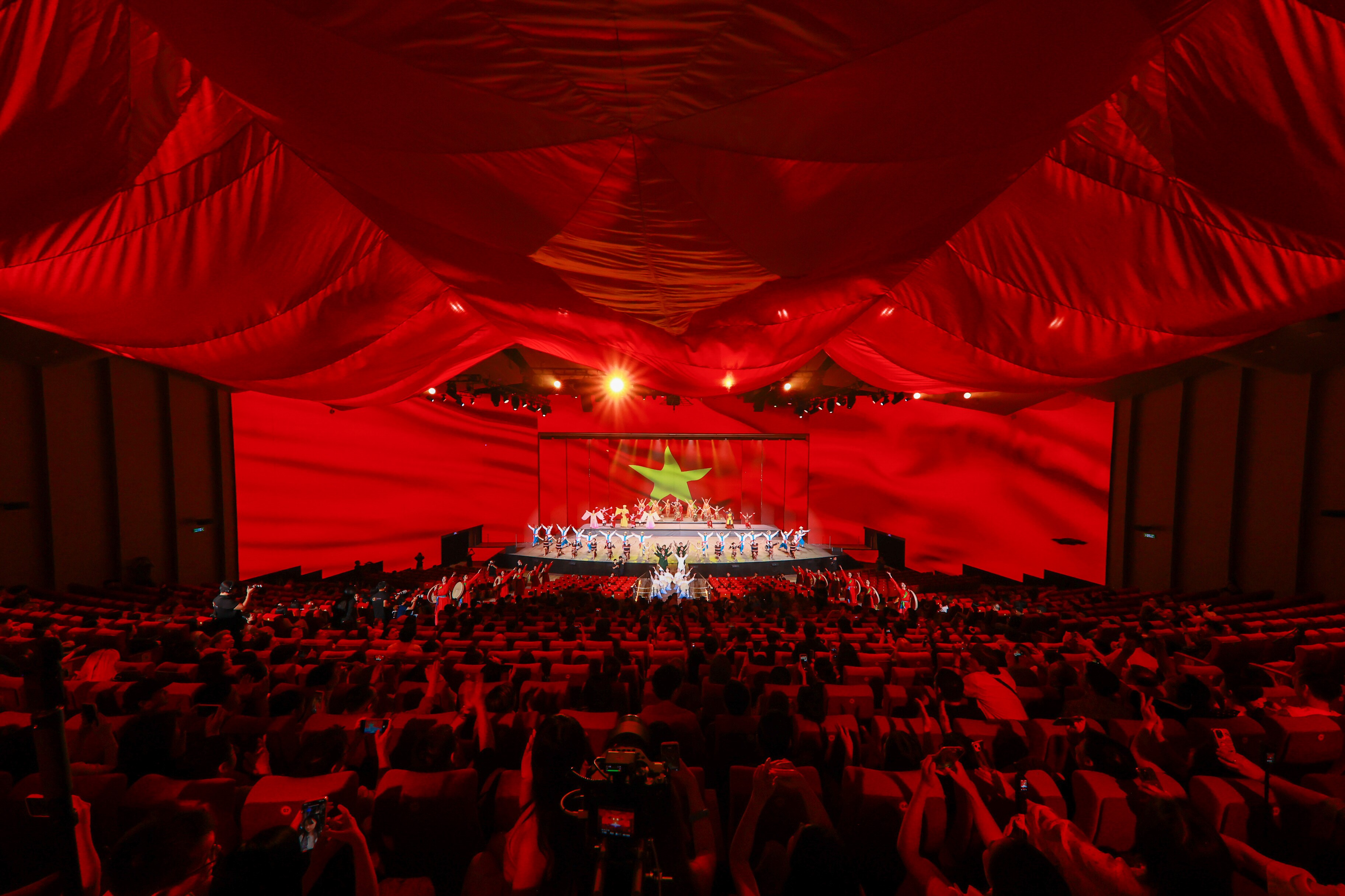 Vinpearl Theatre - Nhà hát cho những giấc mơ lớn của công nghiệp văn hóa Việt - 1