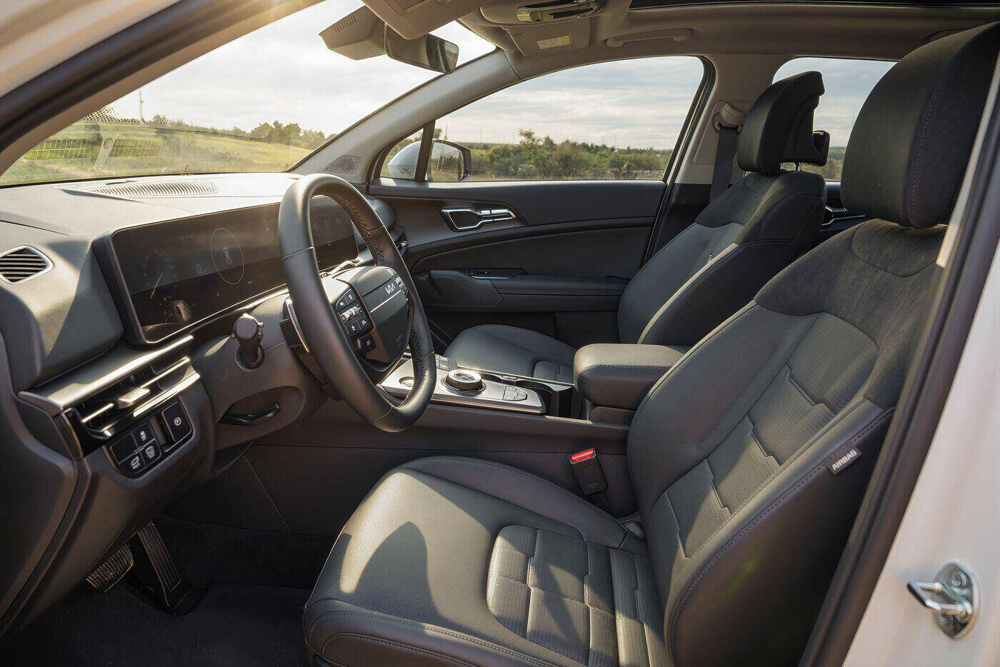 Kia Sportage mới thay đổi những gì để cạnh tranh Mazda CX-5? - 3