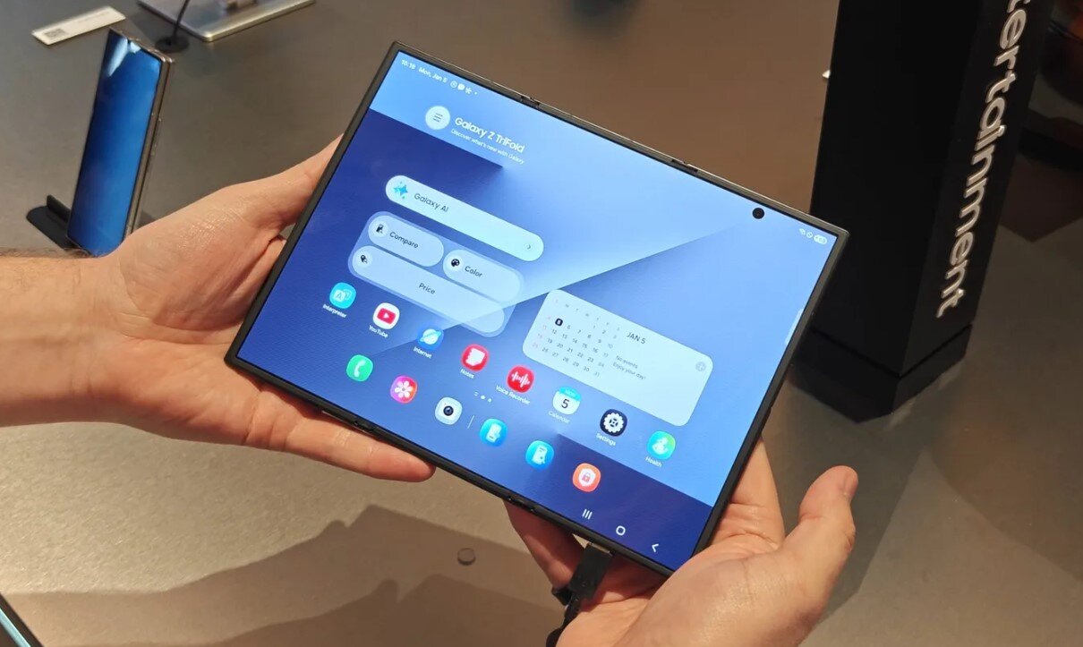 Samsung sắp tung thêm một chiếc điện thoại màn hình gập độc đáo khác - 1