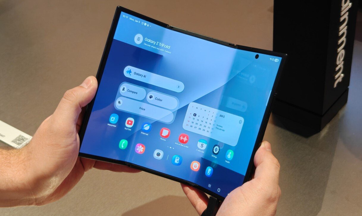 Samsung sắp tung thêm một chiếc điện thoại màn hình gập độc đáo khác - 3