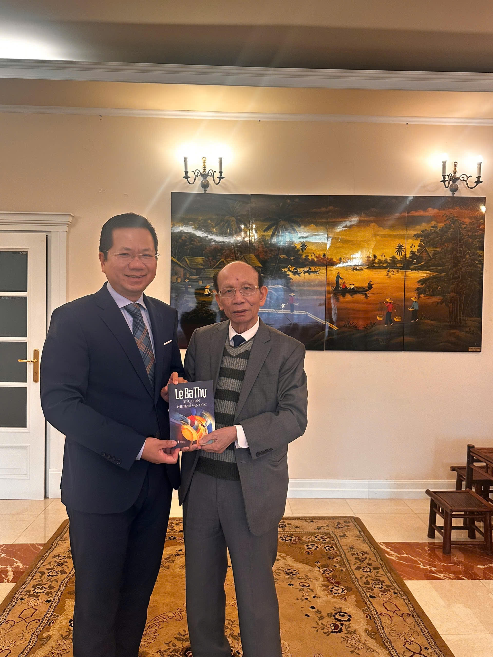 Tôi sang Ba Lan dự Hội nghị Dịch giả văn học Ba Lan toàn thế giới lần thứ VI - 2
