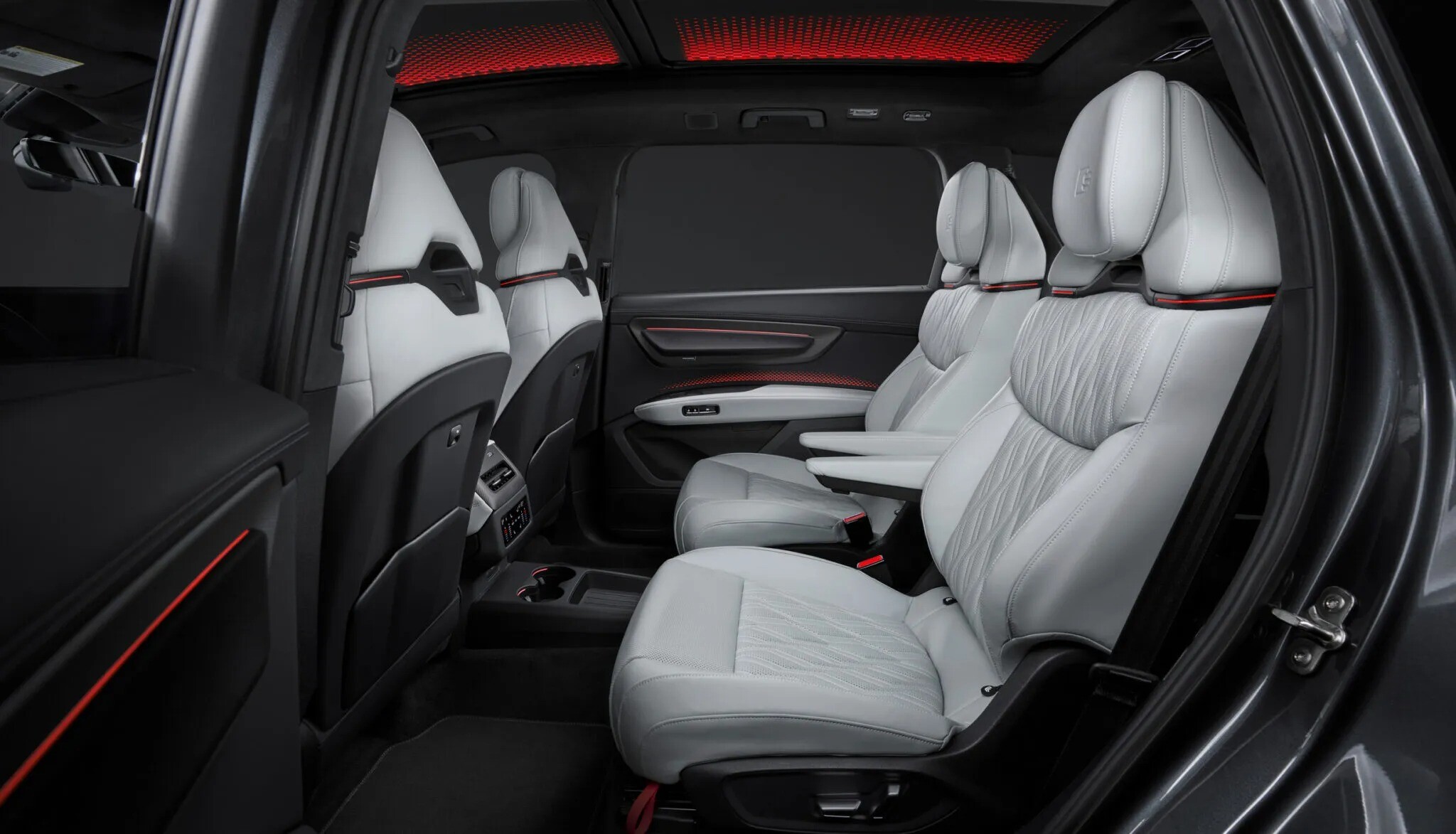 Audi Q9 ra mắt toàn cầu với thiết kệ hầm hố - 5