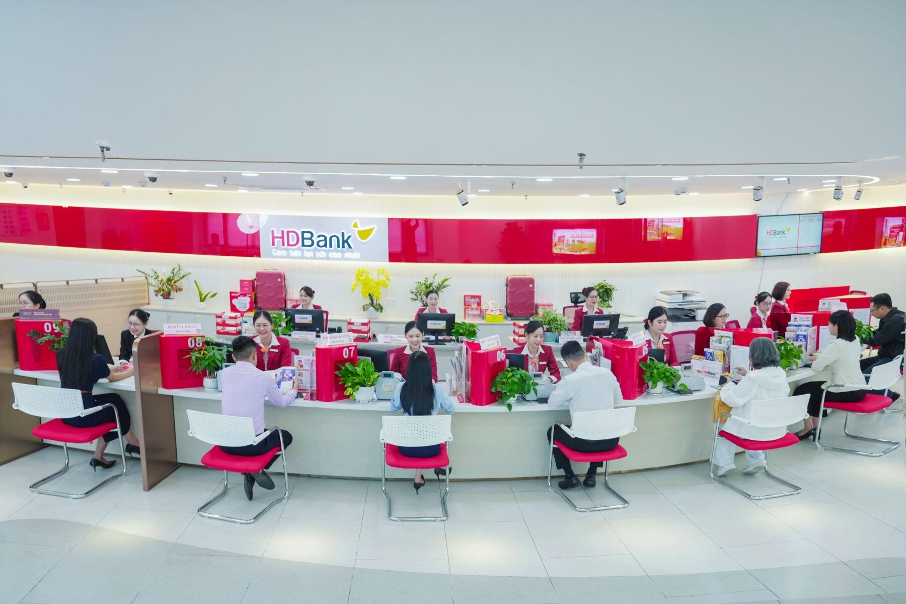 HDBank gia nhập nhóm ngân hàng triệu tỷ, lợi nhuận vượt 13.200 tỷ đồng, vị thế mới trên thị trường vốn quốc tế - 1