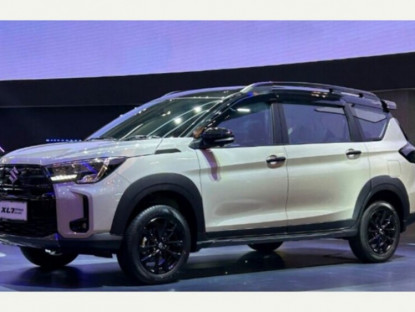Giao thông - Suzuki XL7 bản nâng cấp lộ diện