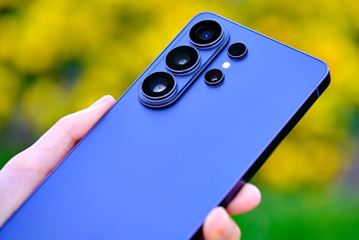 Vũ khí bí mật giúp smartphone dùng được tới hai ngày dù mỏng hơn? - 2
