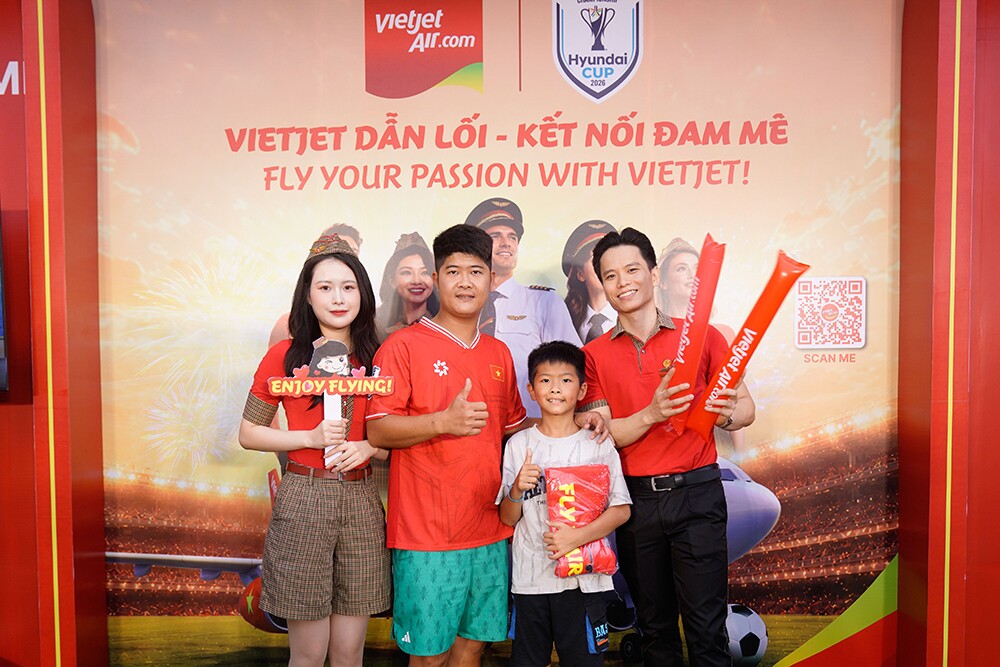 Vietjet khuấy động hành trình đến Indonesia bằng chuỗi hoạt động “tiếp lửa” đội tuyển Việt Nam - 9