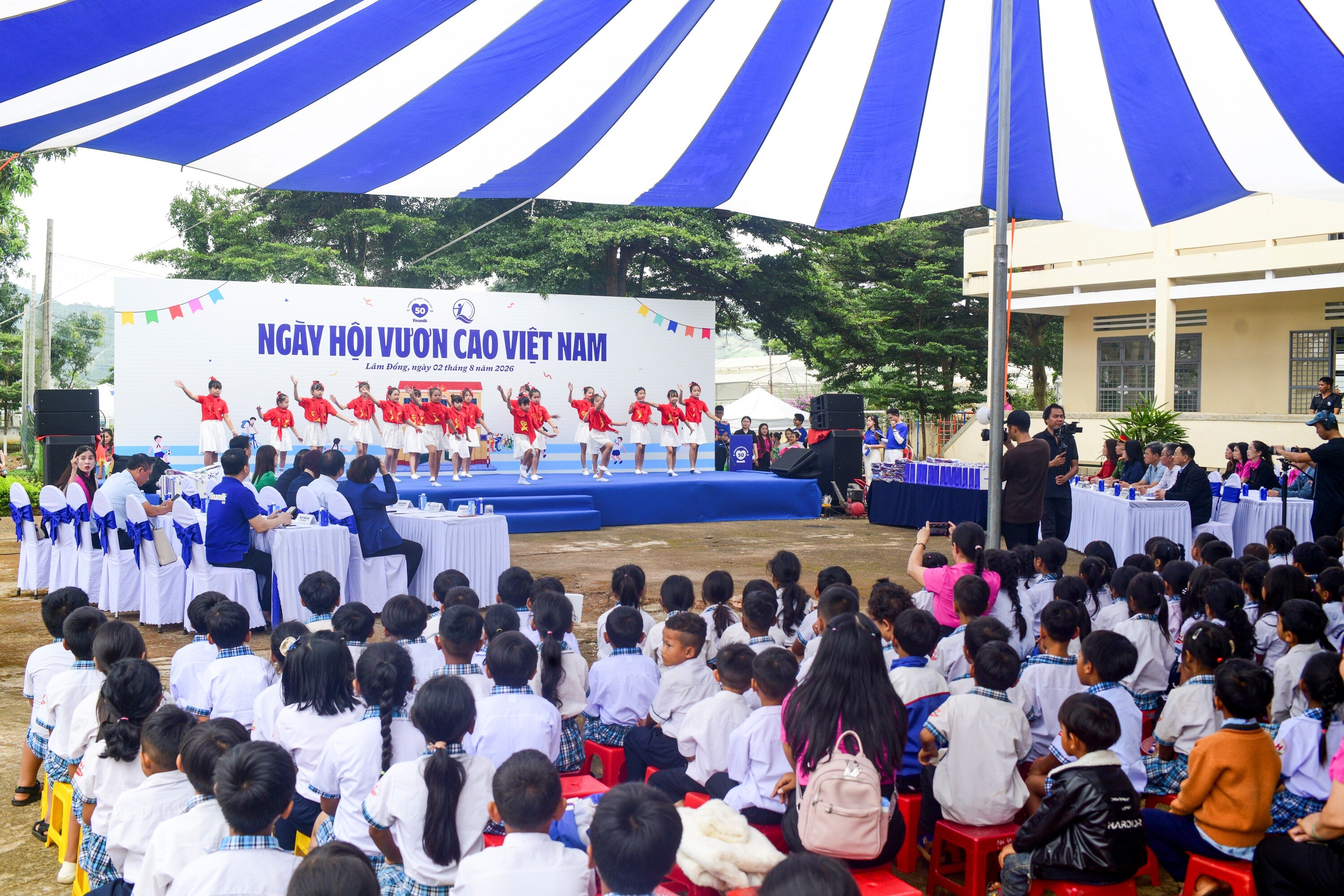 Hơn 500 học sinh vùng cao Lâm Đồng tham gia ngày hội vươn cao Việt Nam - 1