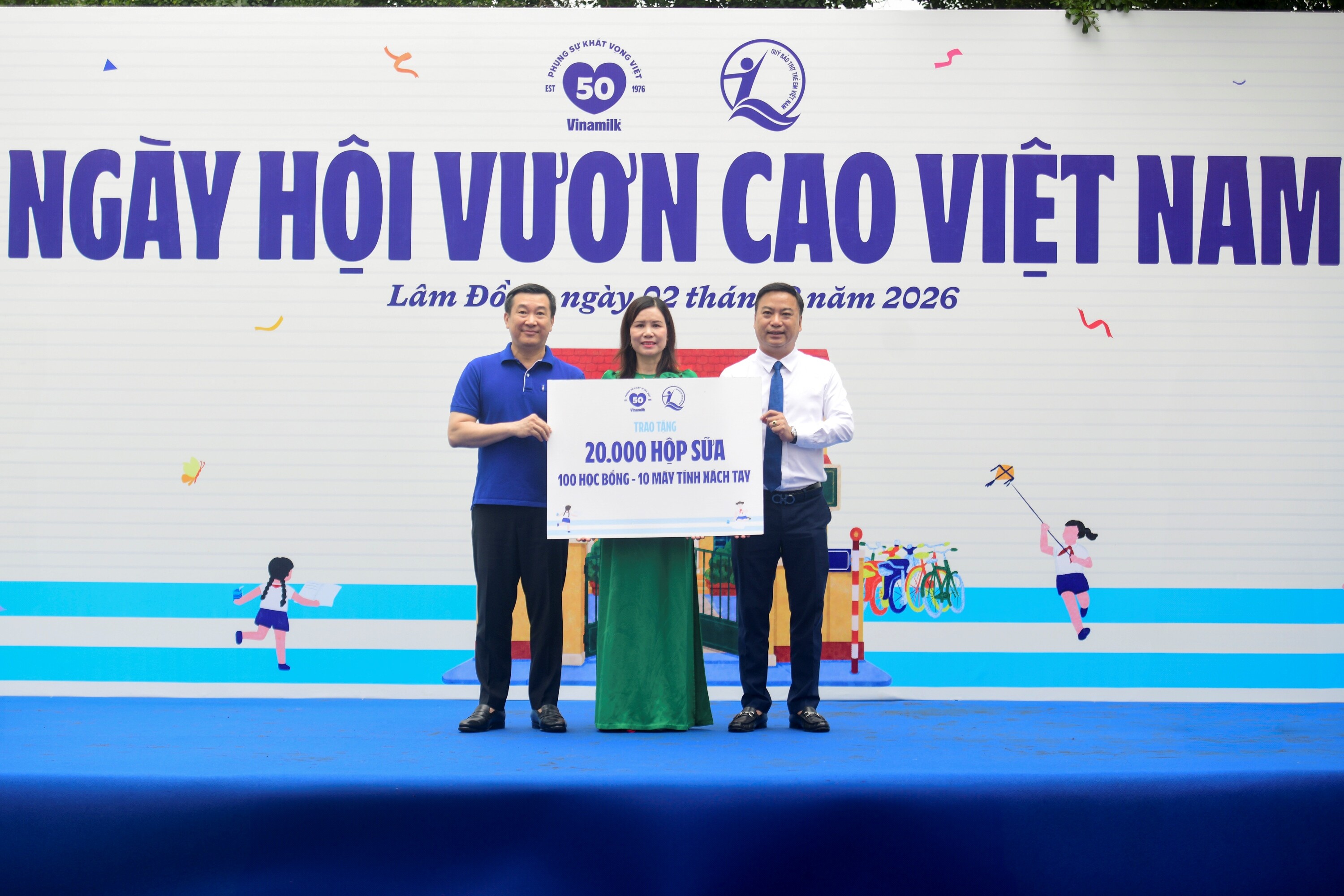 Hơn 500 học sinh vùng cao Lâm Đồng tham gia ngày hội vươn cao Việt Nam - 2