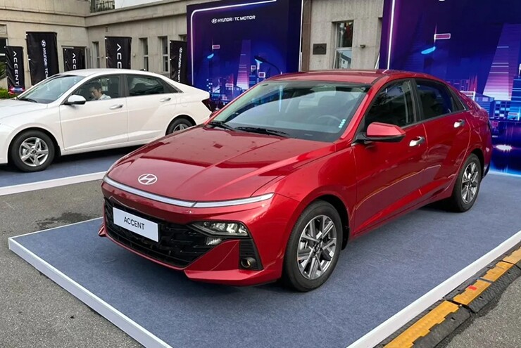 Hyundai Accent giảm giá mạnh vẫn hụt hơi trước Toyota Vios và Honda City - 1