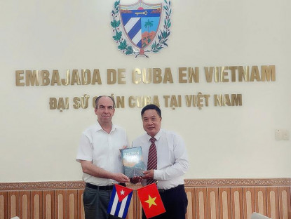 Văn thơ - Sách "Con đường tương lai" sẽ được xuất bản bằng tiếng Tây Ban Nha tại Cuba