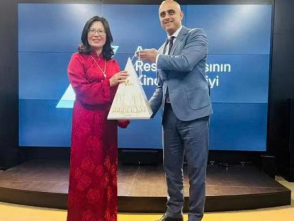 Sân khấu - Điện ảnh - Nhịp cầu nghệ thuật và tiếng nói từ trái tim sứ giả văn hóa Việt Nam tại Azerbaijan