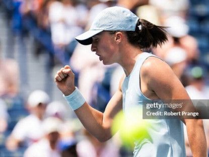 Thể thao - Nóng rực tennis Canadian Open: Swiatek thắng chóng vánh, De Minaur thua ngược đáng tiếc