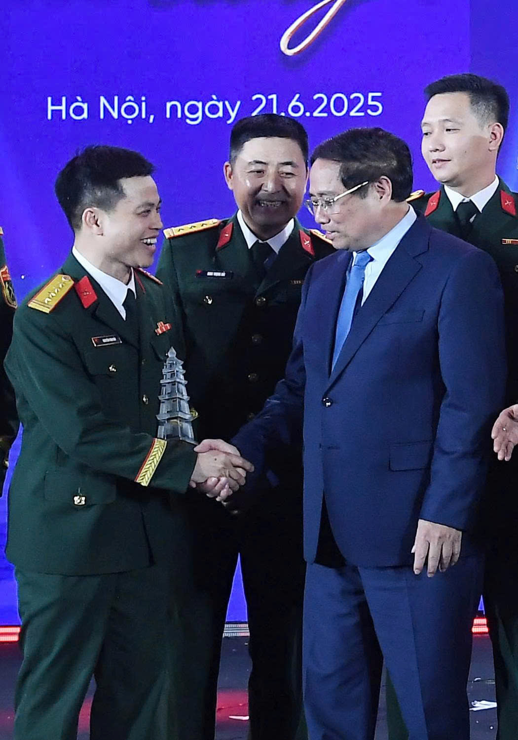 “Báo chí nuôi dưỡng lòng tin”- Bản lĩnh và trí tuệ nhà báo chiến sĩ - 2