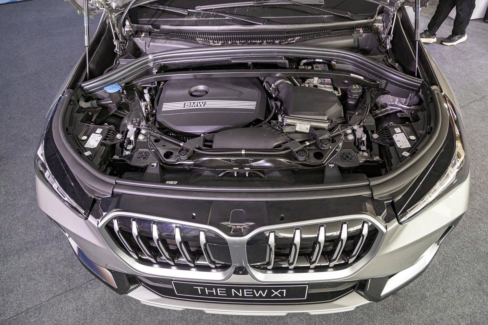 BMW X1 công bố giá bán gần 1,7 tỷ đồng tại VIệt Nam - 8