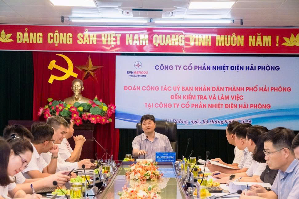 Lãnh đạo UBND thành phố Hải Phòng làm việc với Nhiệt điện Hải Phòng, đồng hành tháo gỡ khó khăn cho doanh nghiệp - 3