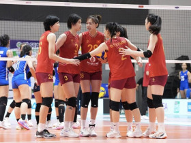 Kết quả bóng chuyền nữ Việt Nam - Thái Lan: Thanh Thúy nỗ lực (SEA V.Cup)